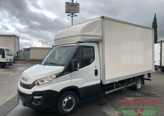 Trinacria Autoveicoli S.r.l. Autocarro Camion Furgone Iveco Daily 35C15 Furgone il playwood e sponda 2018