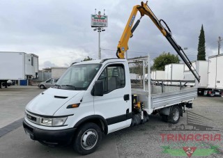 Trinacria Autoveicoli S.r.l. Autocarro Camion Furgone Iveco 35C15 gru e cassone fisso 2003