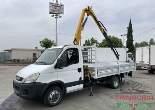 Trinacria Autoveicoli S.r.l. Autocarro Camion Furgone Iveco 35C13 gru effer e cassone nuovi 2011