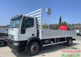 Trinacria Autoveicoli S.r.l. Autocarro Camion Furgone cassone fisso nuovo Iveco Eurocargo 180E28 telaio ANNO 2002