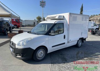 Trinacria Autoveicoli S.r.l. Autocarro Camion Furgone Fiat Doblo 1.6 m.jet furgone isotermico gruppo frigo Atp anno 2013
