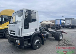 Trinacria Autoveicoli S.r.l. Autocarro Camion Furgone Iveco Eurocargo 140E25 telaio passo 3330 2012