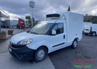 Trinacria Autoveicoli S.r.l. Autocarro Camion Furgone Fiat Doblo frigo frcx 1.3 m. jet 2016