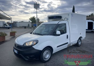 Trinacria Autoveicoli S.r.l. Autocarro Camion Furgone Autoveicolo Sicilia Catania Fiat Doblo 1.6 m. jet cella frigo atp FRC 2018